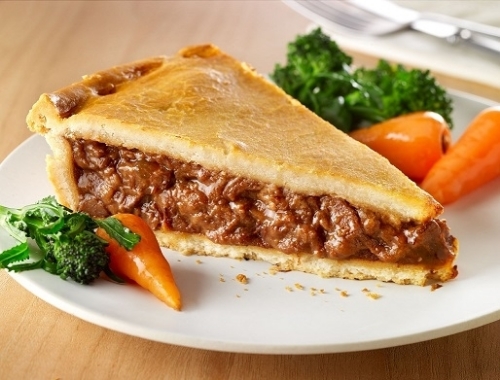 Picture of FROZEN WRIGHTS STEAK & ALE PIE 10 PORTION 2.5KG