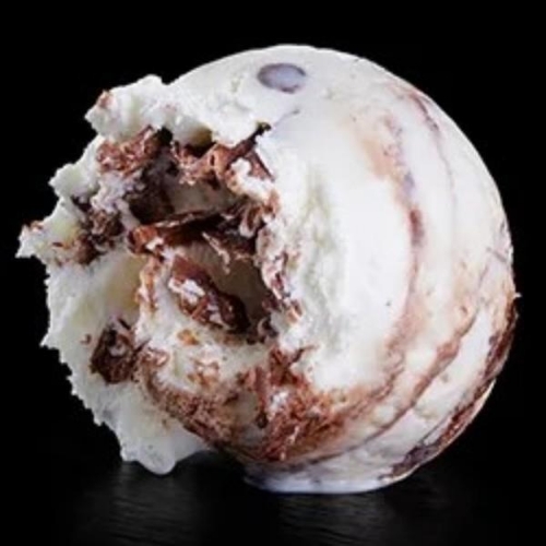 Picture of FROZEN MARIO BUENO WHITE CHOCOLATE & HAZELNUT ICE CREAM 4.7LT