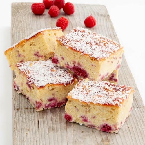Picture of FROZEN COBBS COCONUT & RASPBERRY TRAYCAKE 20s